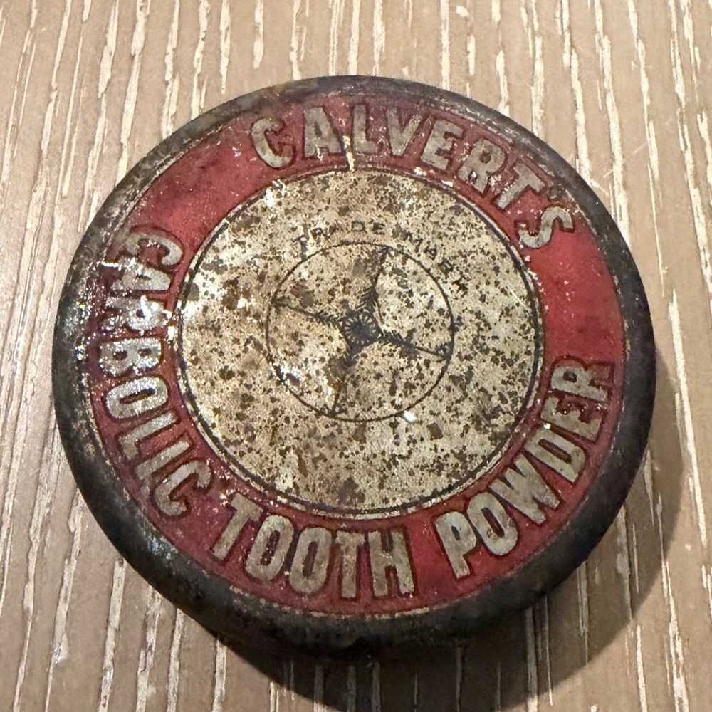 Vintage F C Calvert & Co Carbolic Tooth Powder Tin Collectable Packaging Red